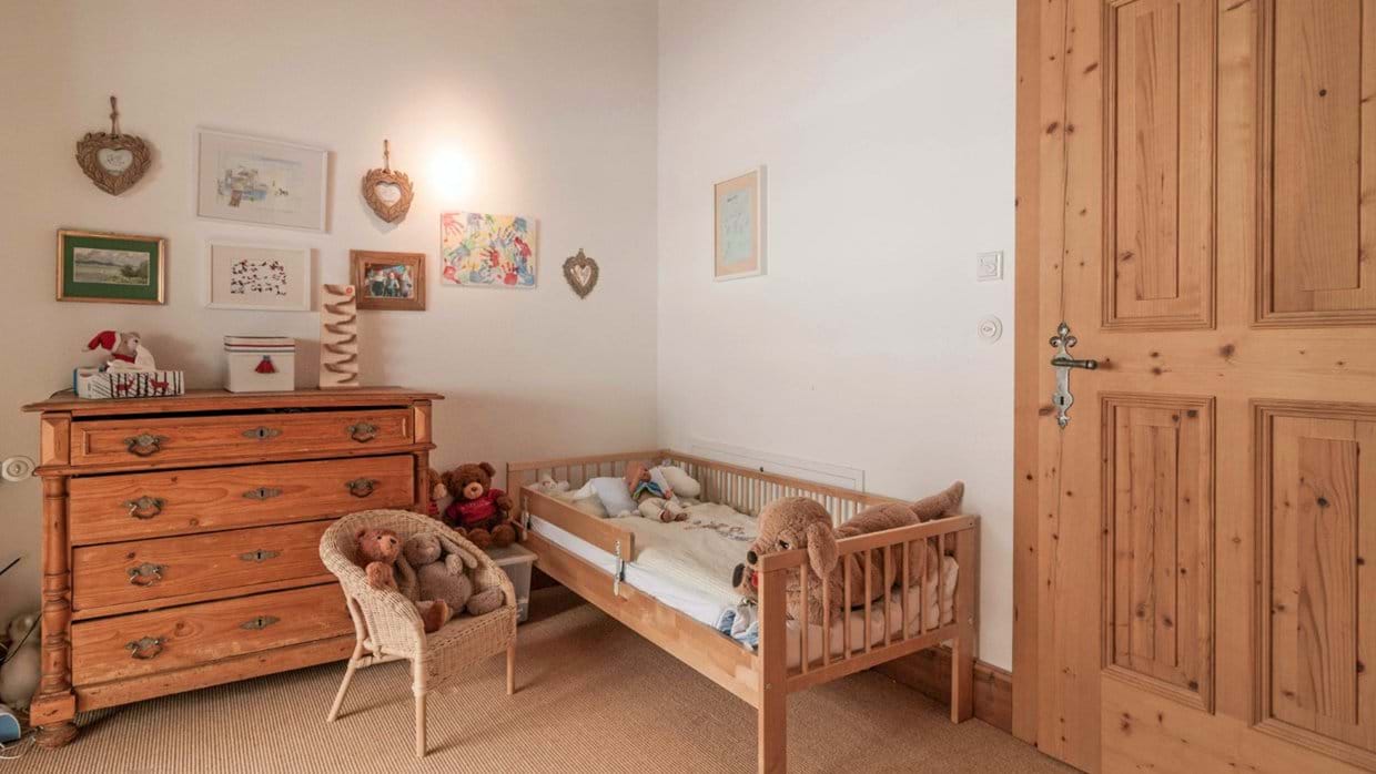 Luxury-Ski-Chalet-Kitzbuhel-Chalet-Aurach-Oxford-Ski-Kids-Bedroom (6).jpeg