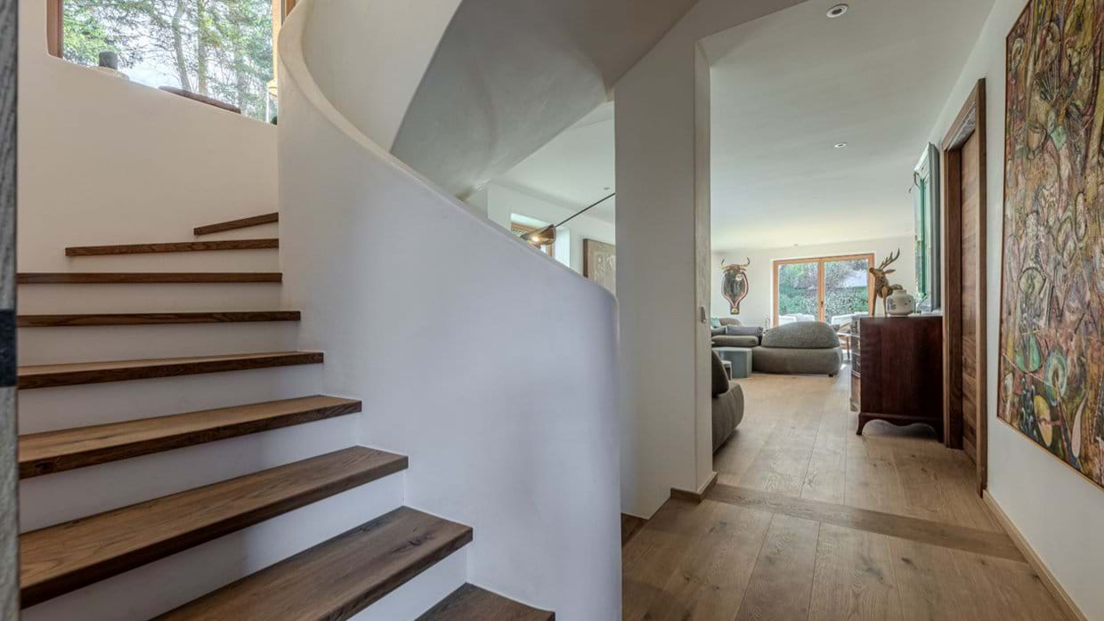 Luxury-Ski-Chalet-Kitzbuhel-Chalet-Colette-Oxford-Ski-stairs.jpg