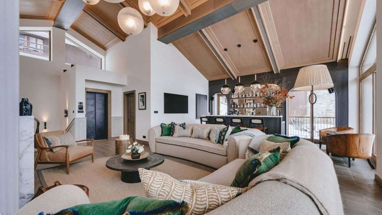 luxury-ski-chalets-val-disere-chalet-la-tene-oxford-ski-living (1).jpg