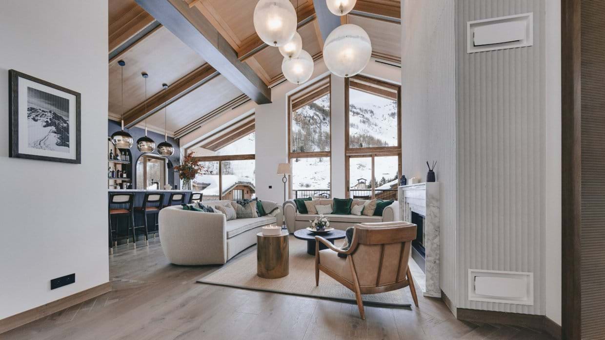 luxury-ski-chalets-val-disere-chalet-la-tene-oxford-ski-living (4).jpg