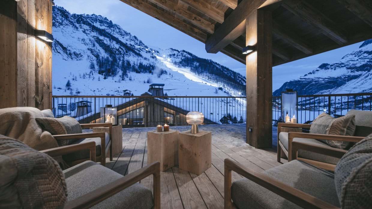 luxury-ski-chalets-val-disere-chalet-la-tene-oxford-ski-terrace.jpg