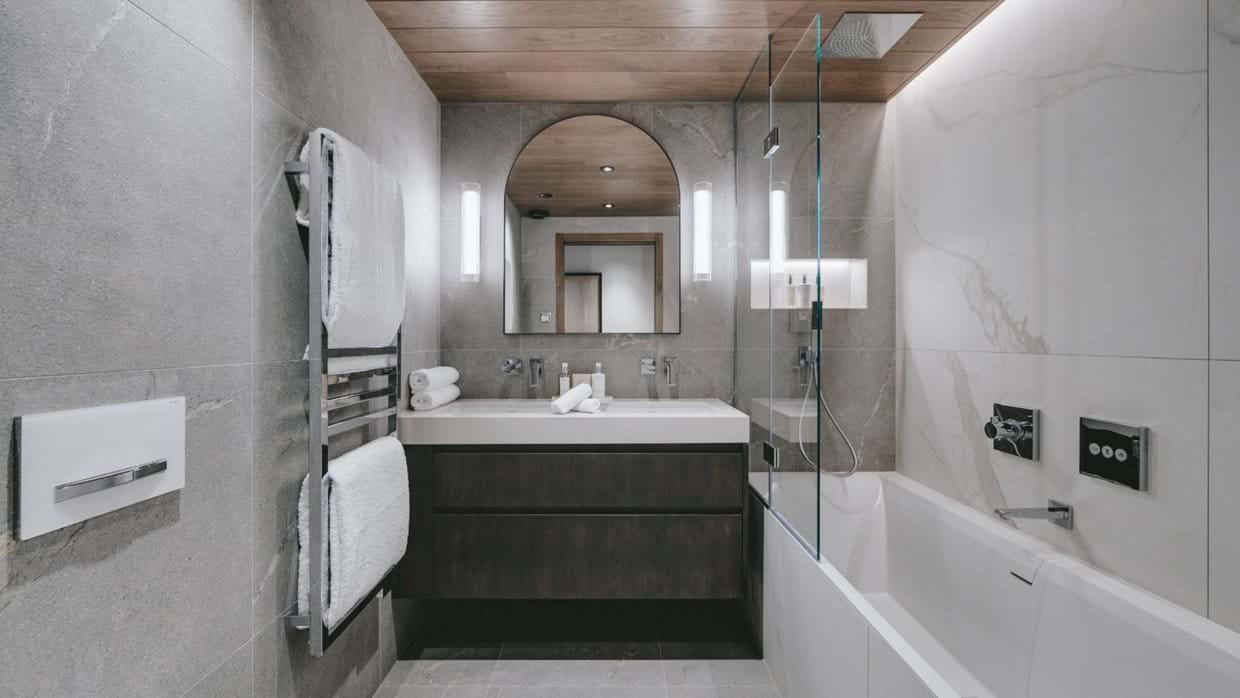 luxury-ski-chalets-val-disere-chalet-la-tene-oxford-ski-bathroom (4).jpg