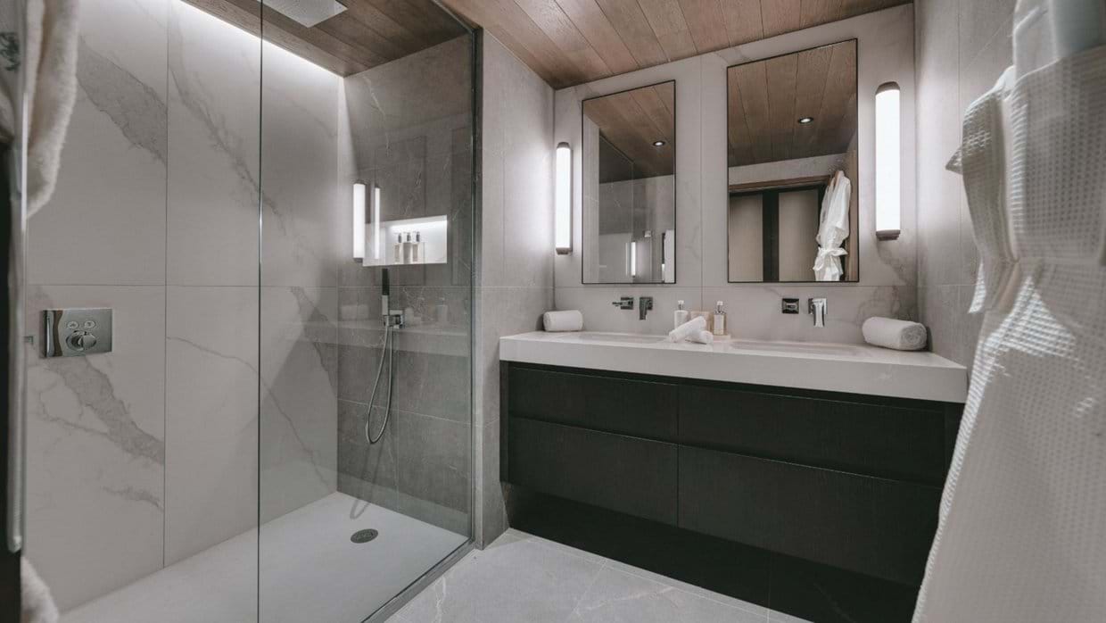 luxury-ski-chalets-val-disere-chalet-la-tene-oxford-ski-bathroom (5).jpg