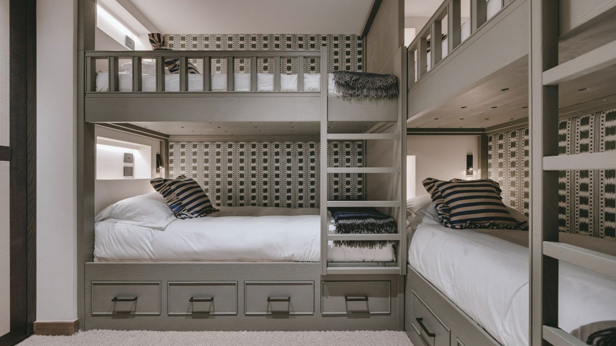 luxury-ski-chalets-val-disere-chalet-la-tene-oxford-ski-bunk (1).jpg