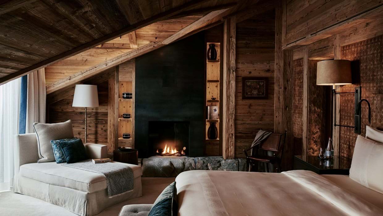 Luxury-Ski-Chalet-Gstaad-Panorama-Suite-Alpina-Gstaad-Oxford-Ski-Bedroom.jpg