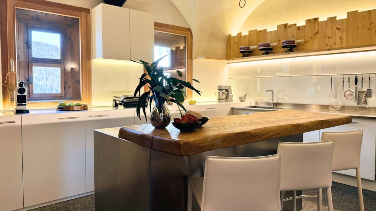 luxury-ski-chalet-st-moritz-chesa-laret-oxford-ski-kitchen (4).jpg