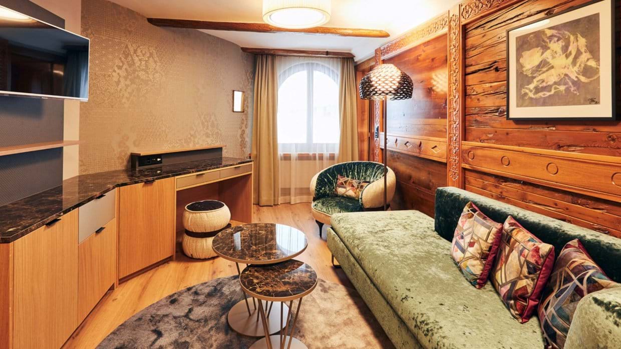 Hotel Alex - Room 6 (1).jpg