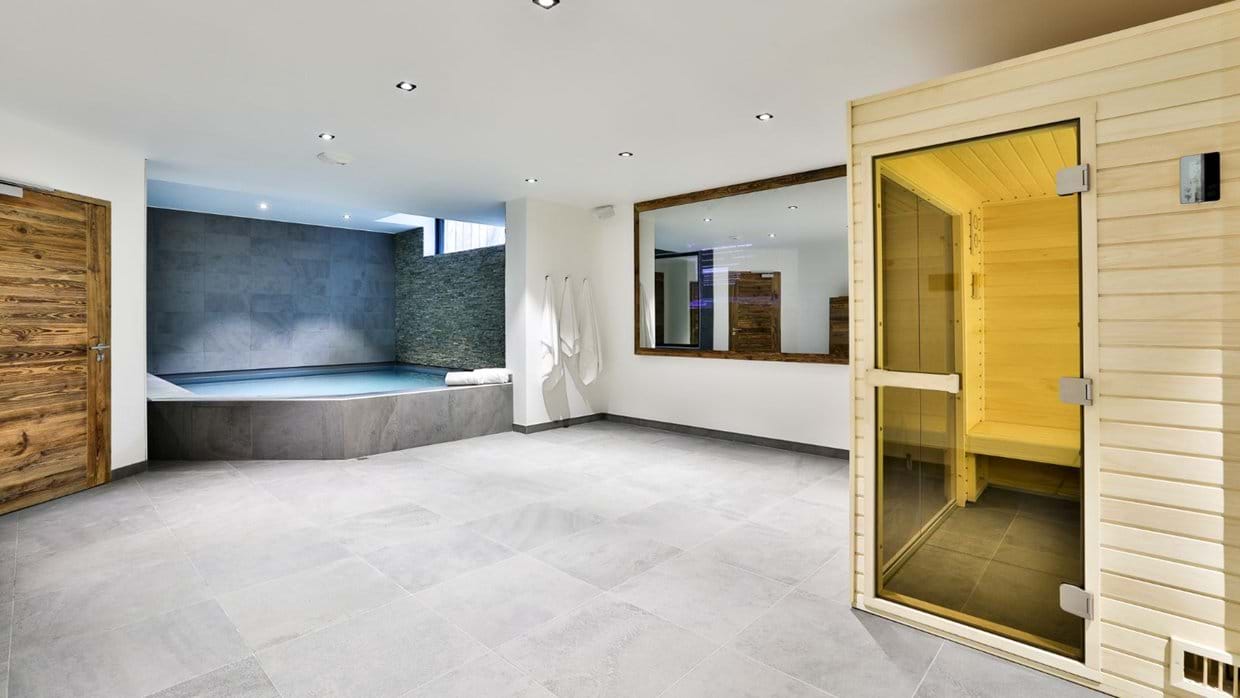 Chalet Black Stone- Sauna - Luxury Ski Chalet- Oxford Ski Company.jpg