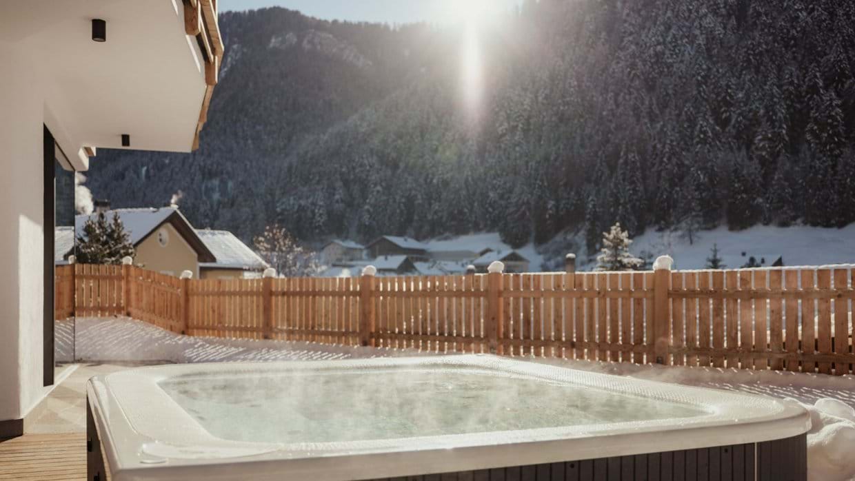 Luxury-Ski-Chalet-Val-Gardena-Chalet-Mile-Oxford-Ski-Hot-Tub.jpg