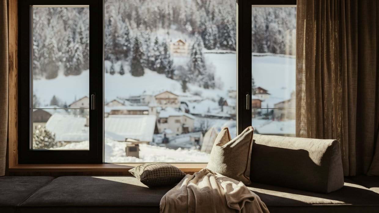 Luxury-Ski-Chalet-Val-Gardena-Chalet-Mile-Oxford-Ski-Window-View.jpg