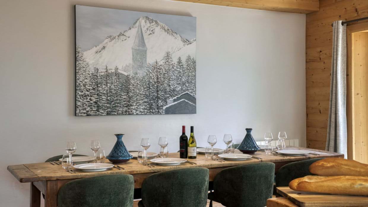 Luxury-Ski-Chalet-Val-d-Isere-Chalet-Sarire-Oxford-Ski-Dining.jpg