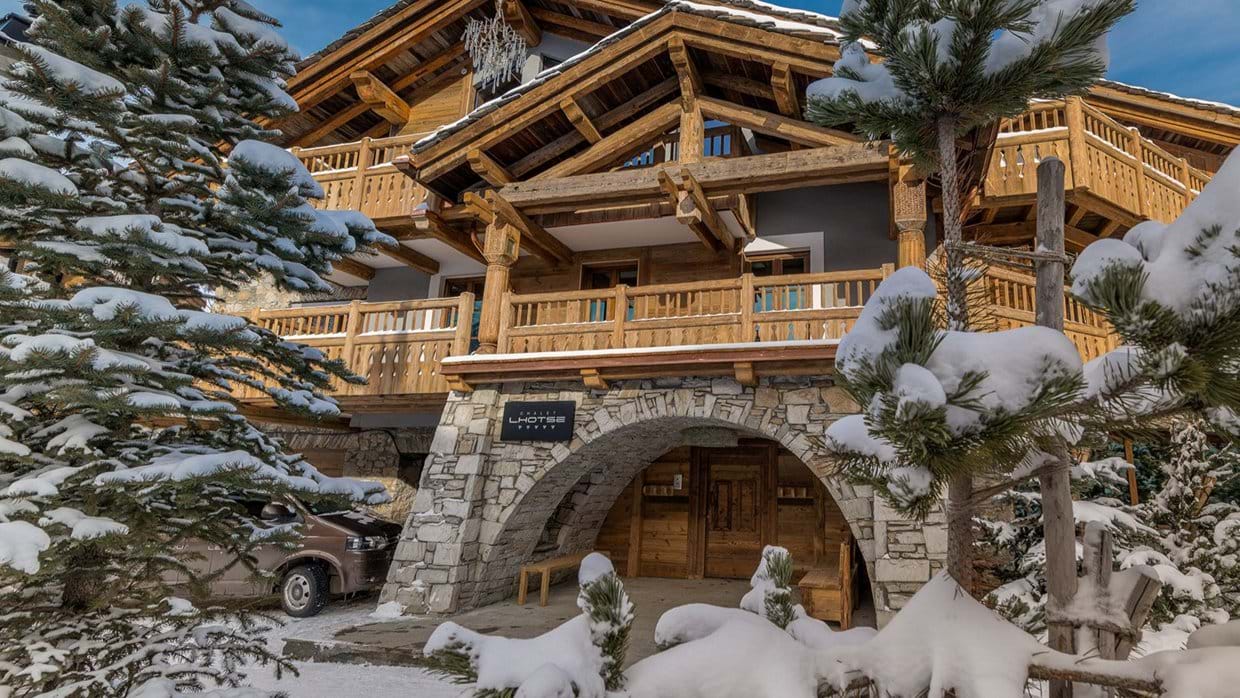 luxury-ski-chalets-val-disere-chalet-lhotse-oxford-ski-exterior-day.jpg