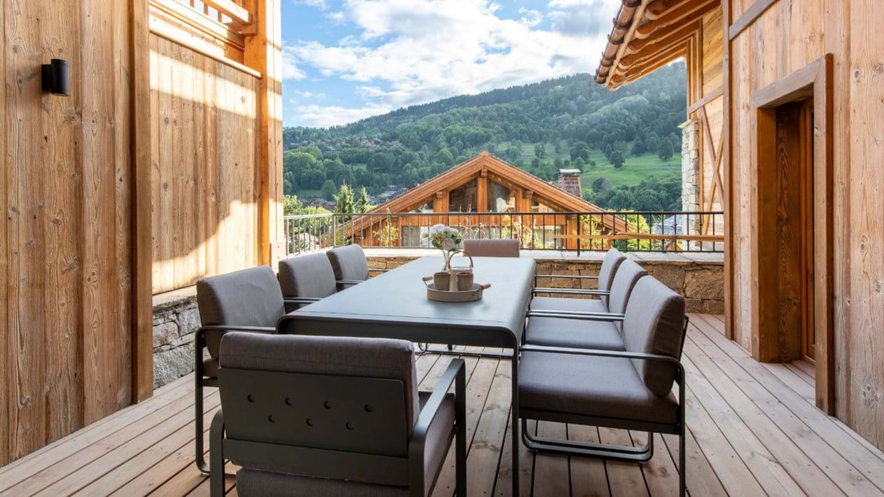 Luxury-Ski-Chalet-Meribl-Chalet-Caribou-Oxford-Ski-Terrace.jpg