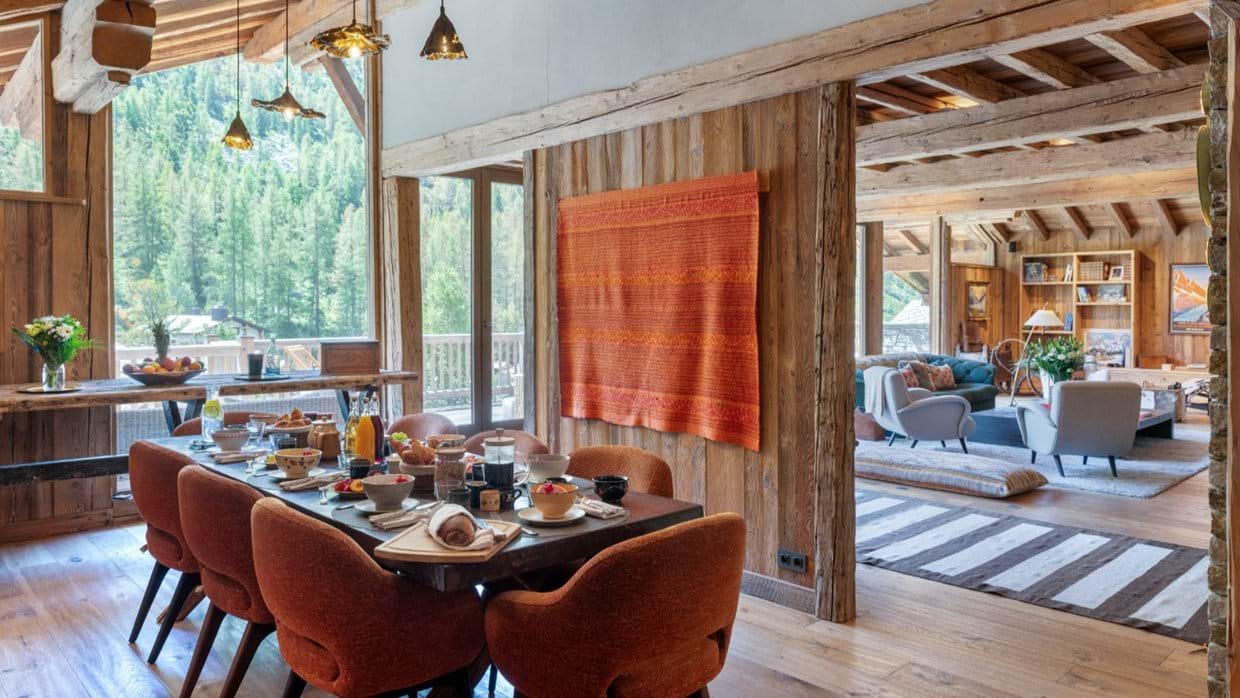 Luxury-Ski-Chalet-Val-D-Isere-Chalet-Lashca-Oxford-Ski-Dining.jpg
